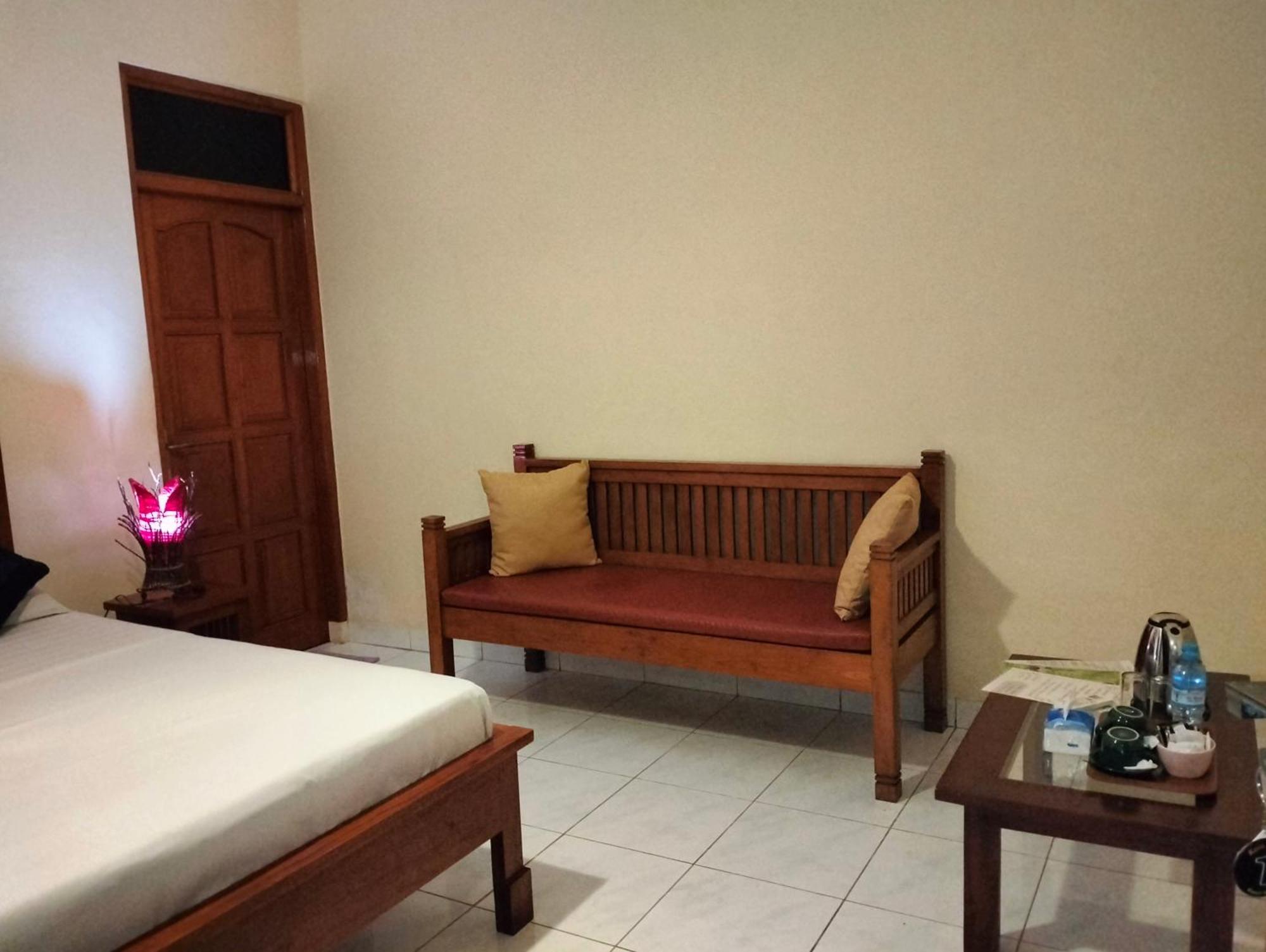 Kaia Lovina Guest House Dış mekan fotoğraf